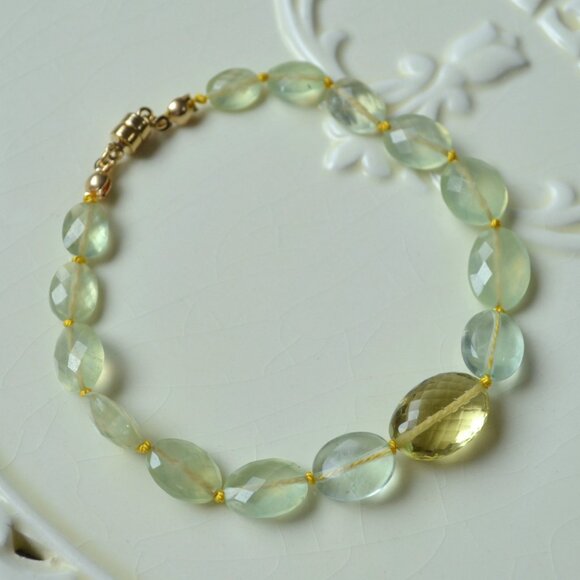 Hand Knotted Gemstone Bracelet with Lemon Quartz and Prehnite - Picture 4 of 11